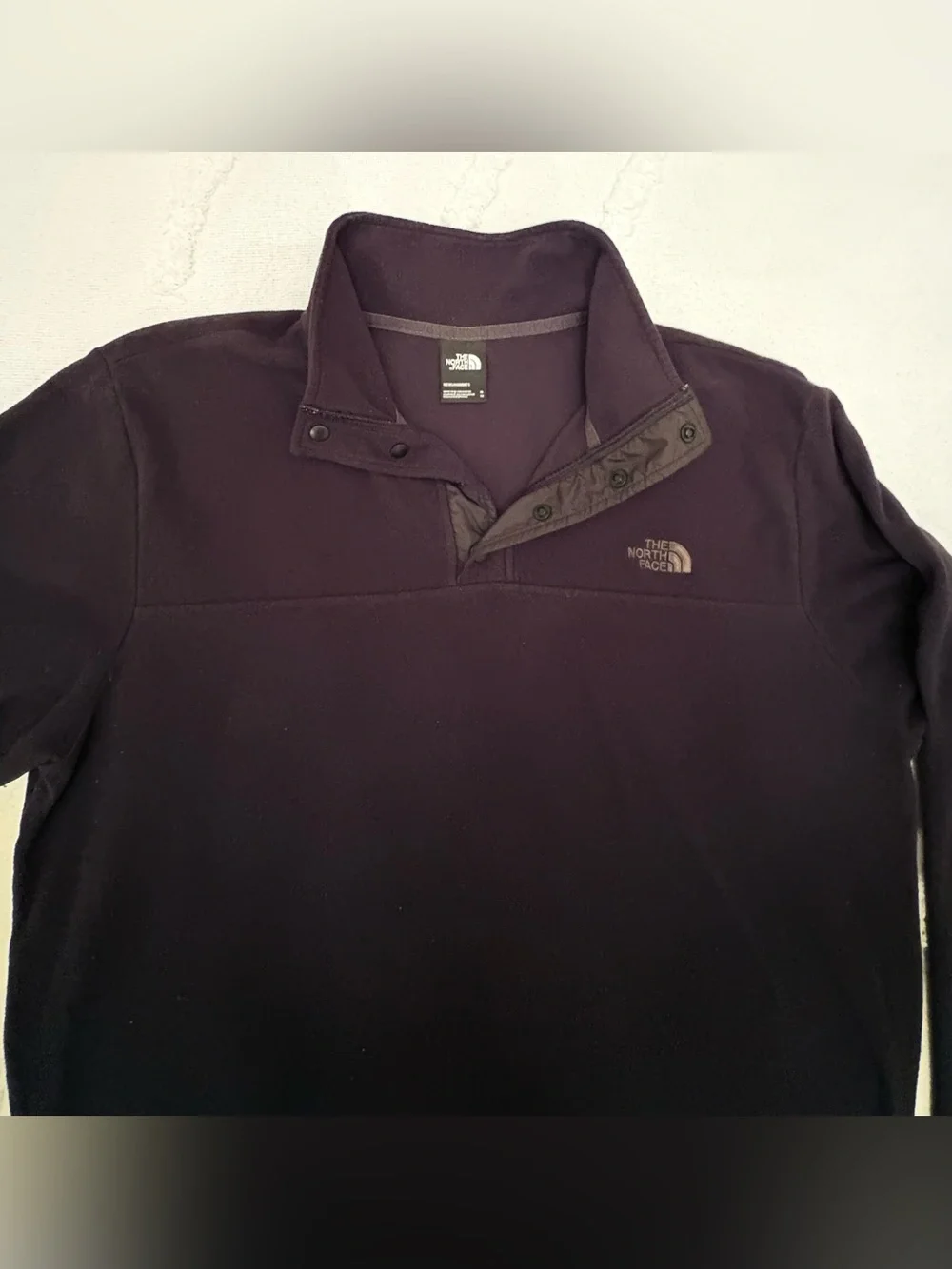 Men’s XL The North Face 1/4 zip pullover in black lightweight fleece